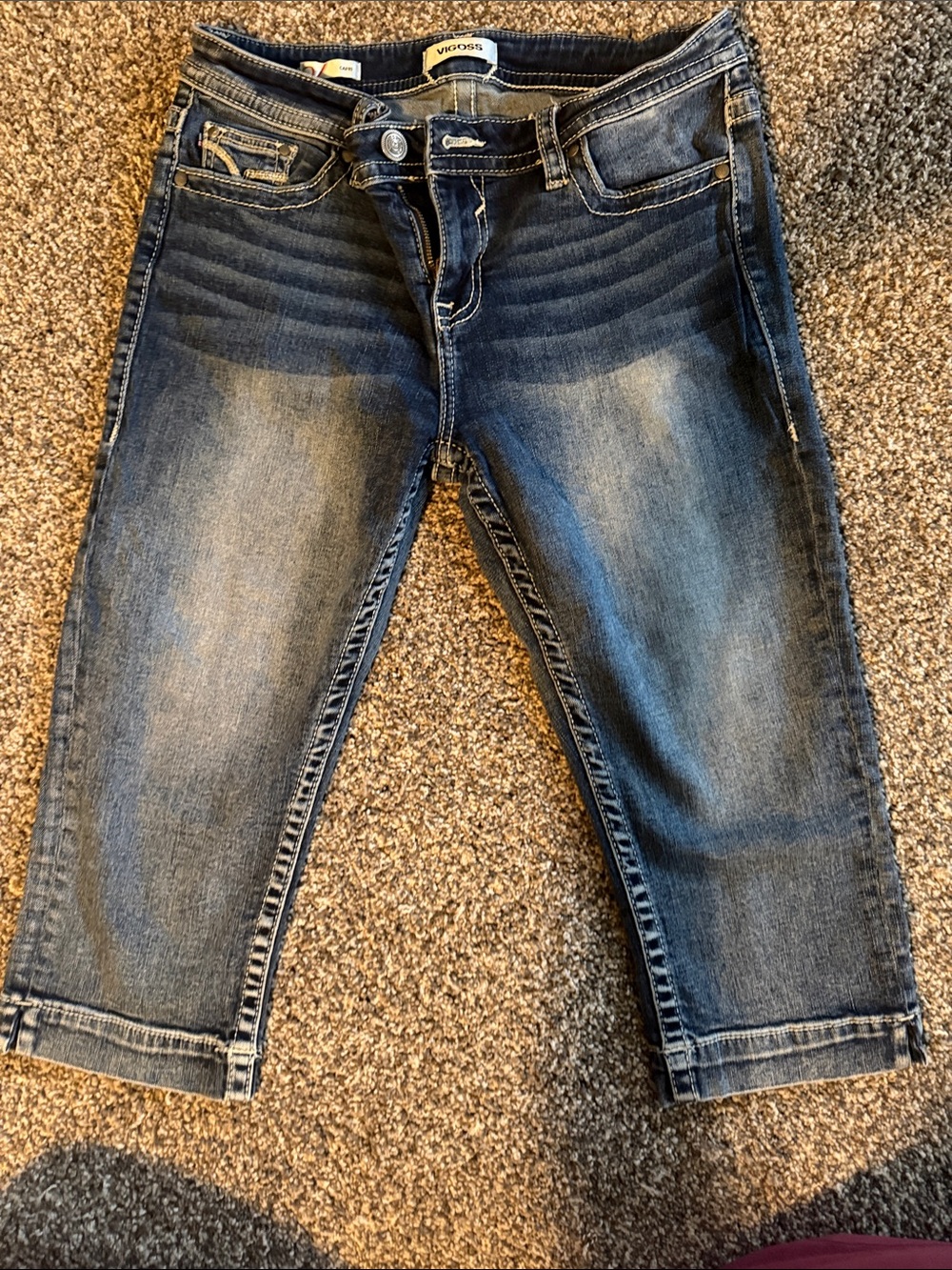 Vigoss Dark Wash Women's Cropped Jeans